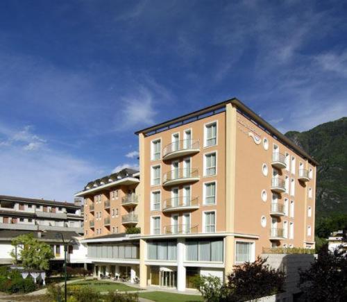 Rizzi Aquacharme Hotel & Spa Darfo Boario Terme Exterior photo